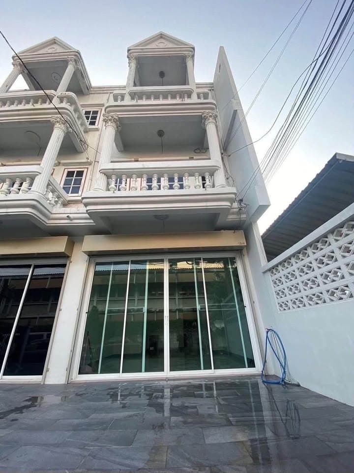 ให้เช่าบ้าน 3 ชั้น ห้วยขวาง – ประชาราษฎร์บำเพ็ญ 9 ใกล้ MRT ห้วยขวาง - ภาพที่ 2 จาก 12