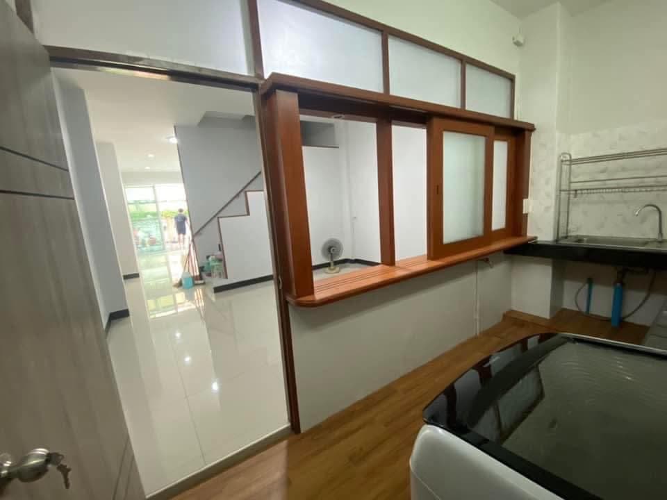 ให้เช่าบ้าน 3 ชั้น ห้วยขวาง – ประชาราษฎร์บำเพ็ญ 9 ใกล้ MRT ห้วยขวาง - ภาพที่ 9 จาก 12