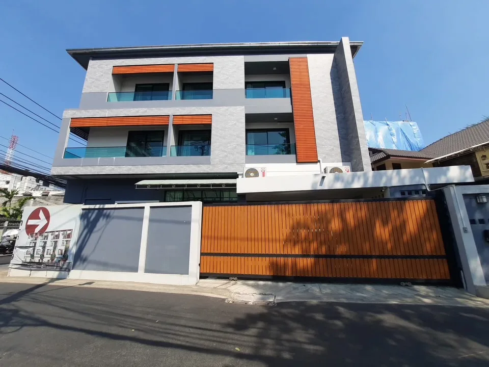ให้เช่า Home Office อาคารสำนักงาน 3 ชั้น ห้วยขวาง – รัชดา ใกล้ MRT สุทธิสาร - ภาพที่ 1 จาก 12