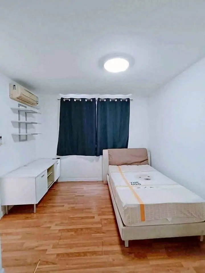 3-Storey Townhouse for Rent at Plus City Park, Rama 9-Hua Mak 23 - image 11 of 12