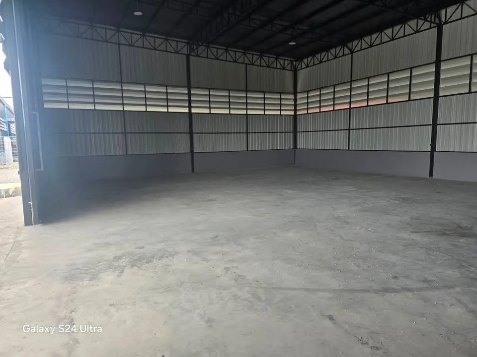 仓库出租 215 平方米 Kanchanaphisek 25巷,Saphan Sung 区 - 第 3 张,共 9 张
