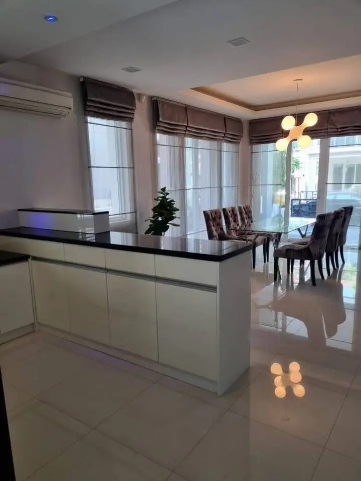 ให้เช่าบ้านเดี่ยว 2 ชั้น The Gallery House ลาดพร้าว 1 ใกล้ MRT ลาดพร้าว 5 ห้องนอน - ภาพที่ 11 จาก 12