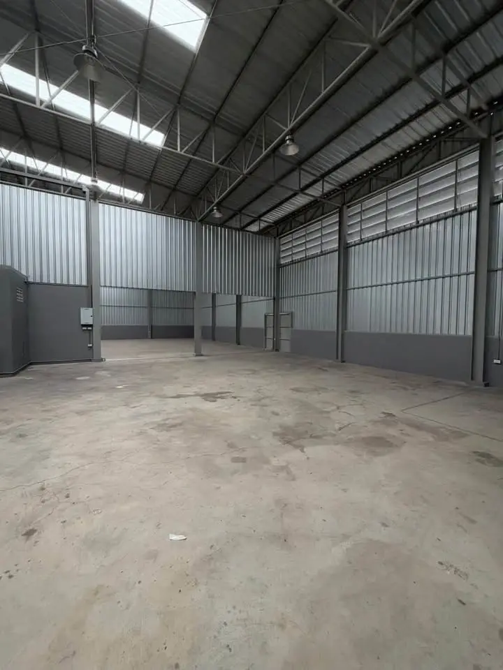 Warehouse for Rent on Pracha Uthit 90, 230 or 460 sqm - image 6 of 12