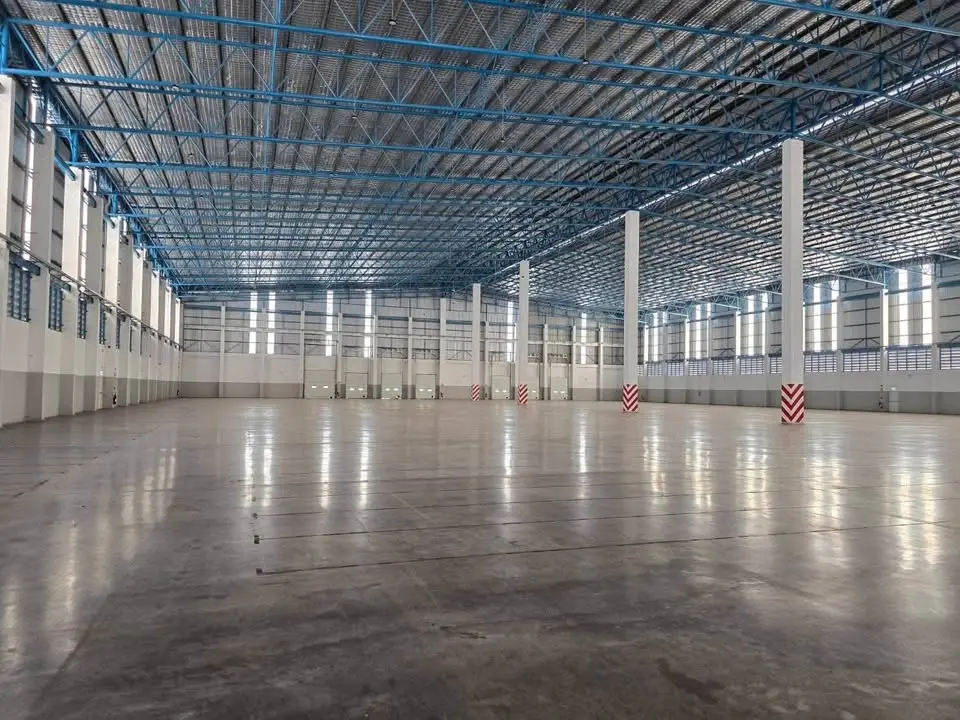 Warehouse for rent Bangna Km.38 Bang Pakong Chachoengsao, 2,400-10,000 sqm - image 2 of 4