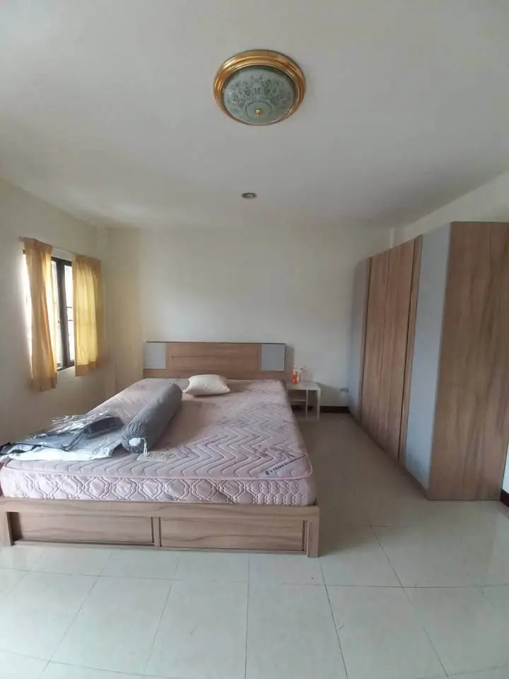 3-Storey Townhouse for Sale or Rent, Baan Klang Muang Rama 9 Soi 43 - image 3 of 12