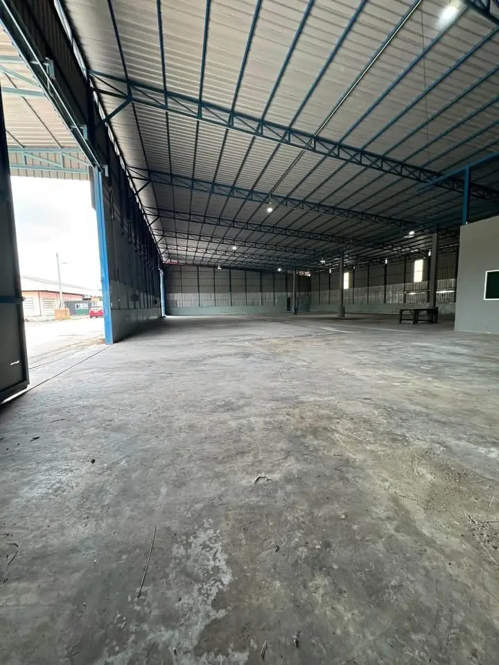 1,000 sqm Warehouse with Offices for Rent, Khlong 7, Khlong Luang, Pathum Thani - image 2 of 7