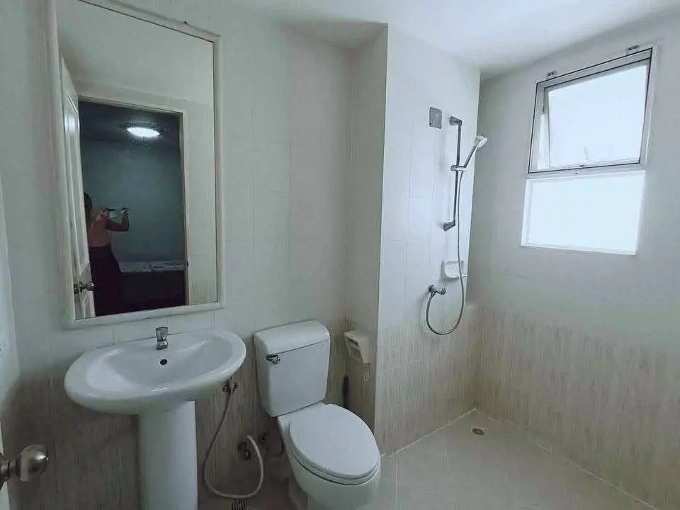 3-Storey Townhouse for Rent at Plus City Park, Rama 9-Hua Mak 23 - image 9 of 12
