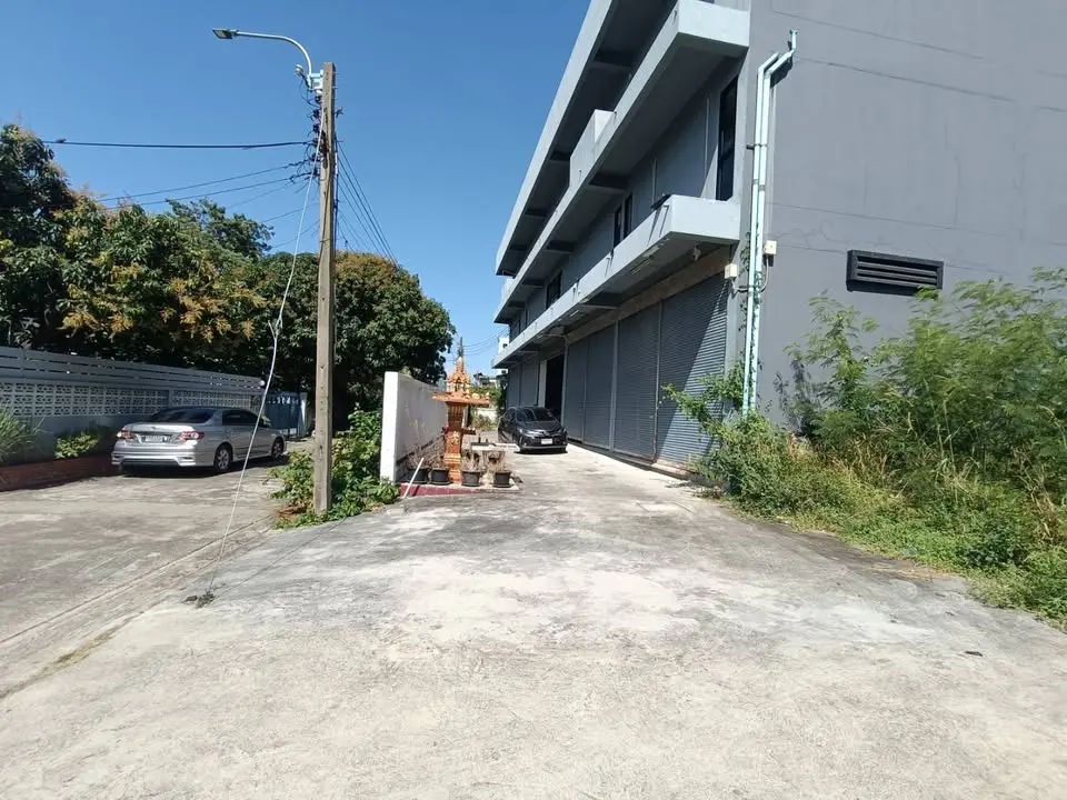 Nawamin五间商业楼连办公室及仓储空间出租 - 第 7 张,共 12 张