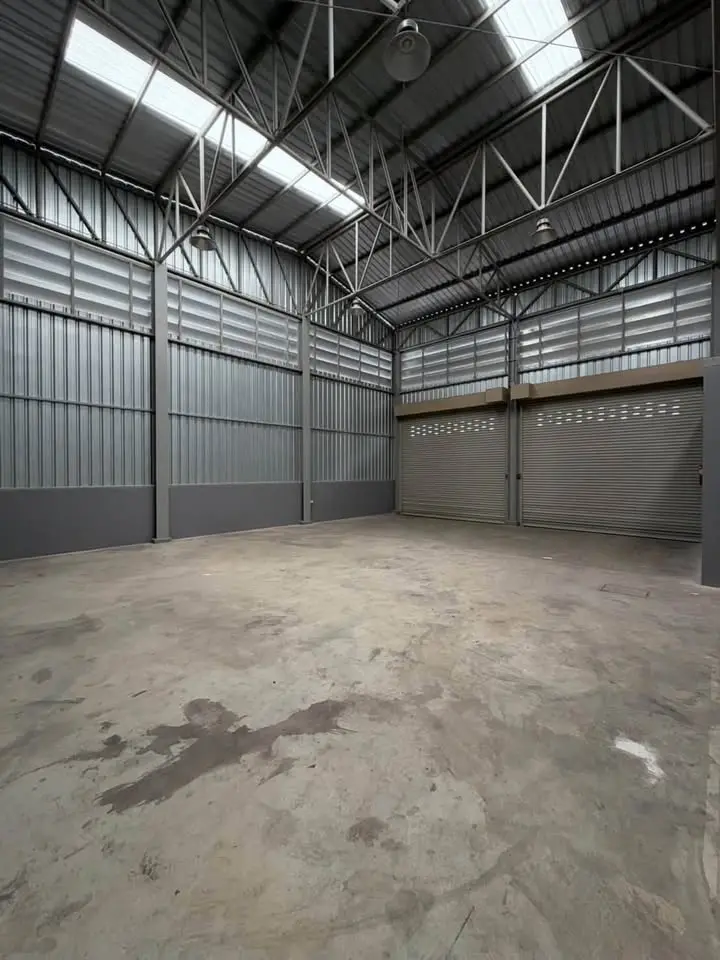 Warehouse for Rent on Pracha Uthit 90, 230 or 460 sqm - image 2 of 12
