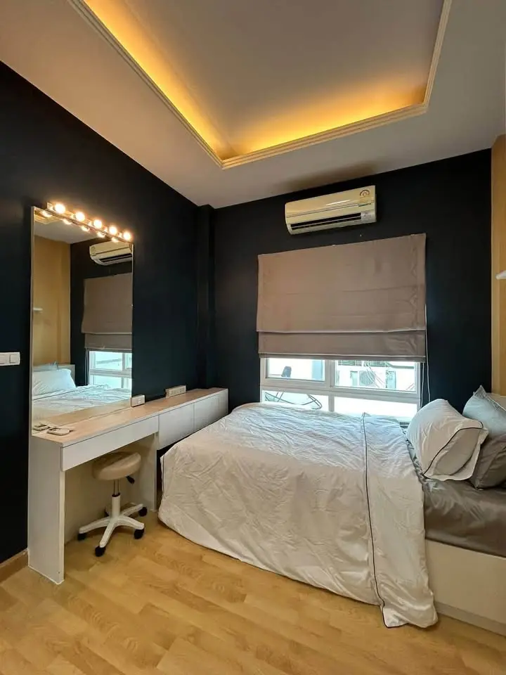 3-Storey Townhome for Rent at Baan Klang Muang S-Sense Rama 9-Lat Phrao - image 10 of 12