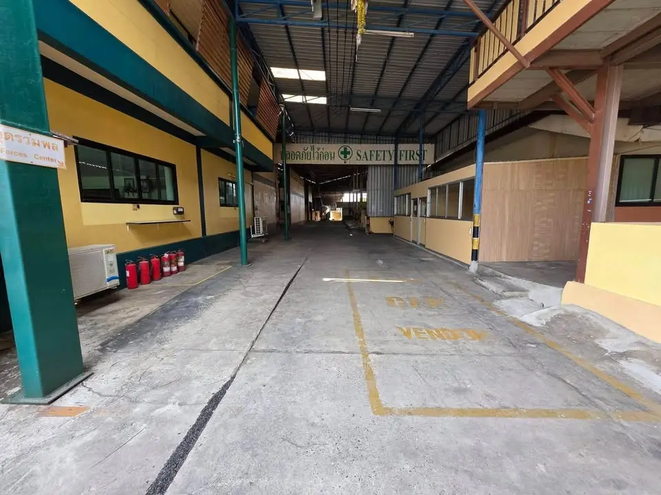 Factory Complex with Office and House for Sale or Rent near Bangpoo Estate - image 5 of 12