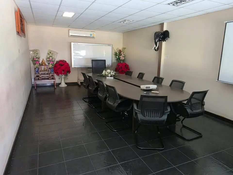 Factory Complex with Office and House for Sale or Rent near Bangpoo Estate - image 2 of 12