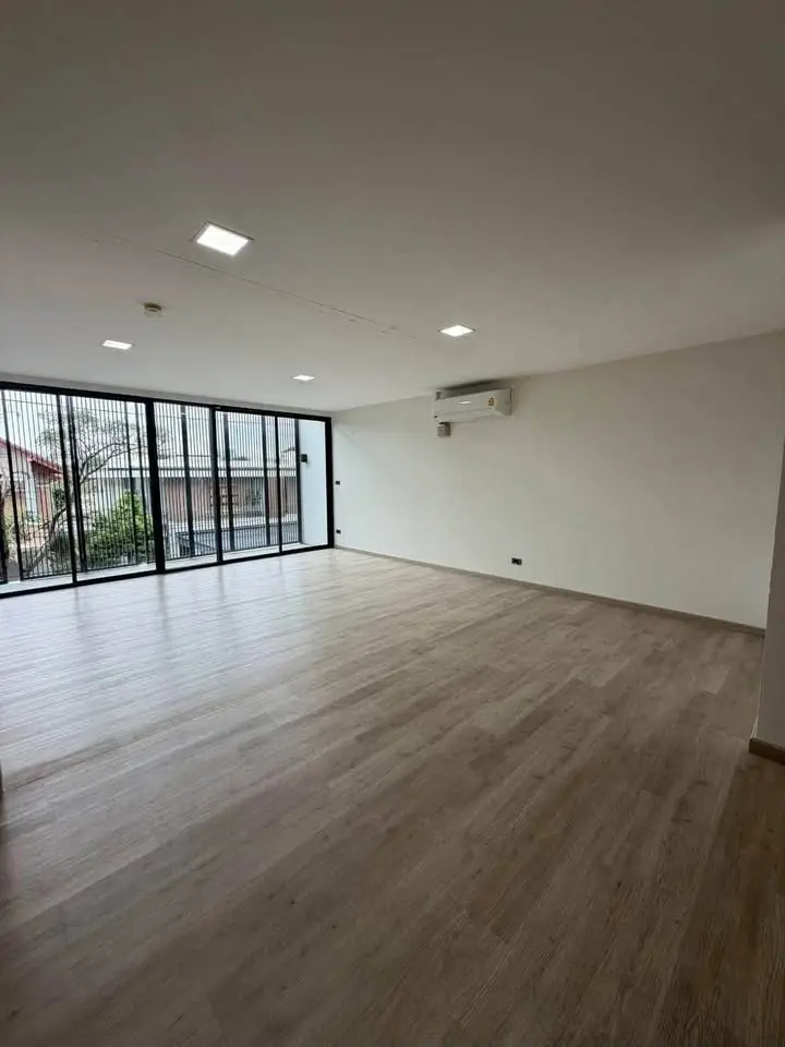 5-Storey Townhome Home Office for Rent at The Element Rama 9, 560 sqm - image 3 of 6