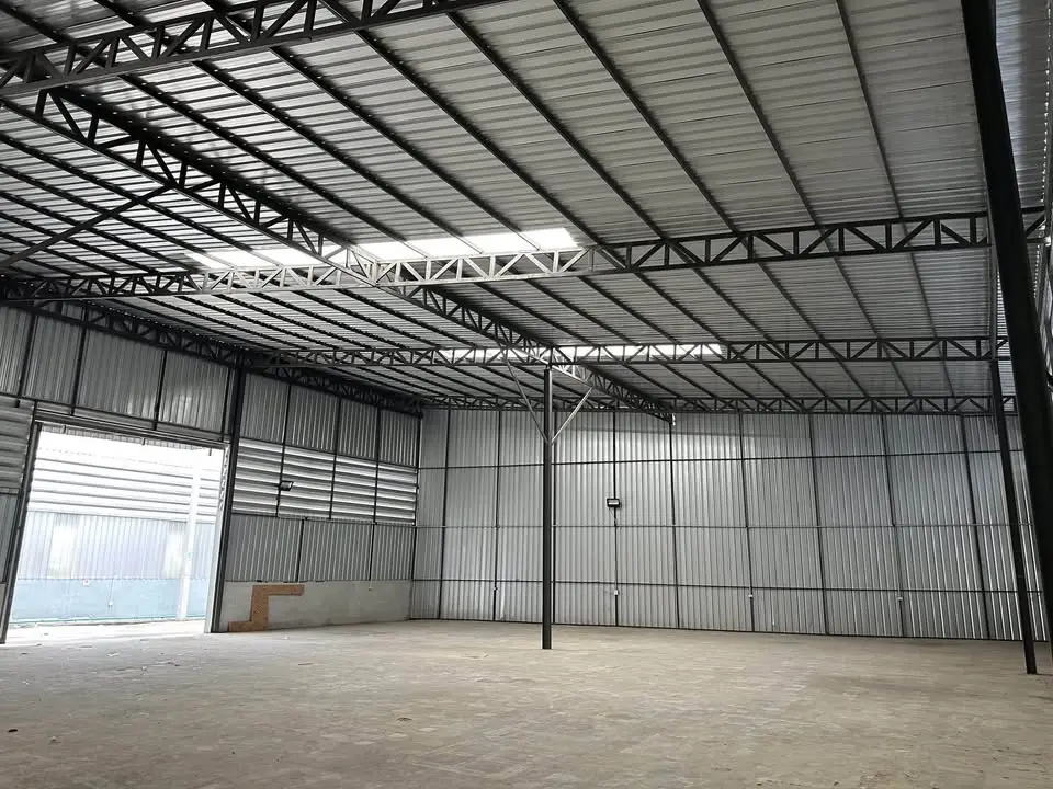 820 sqm Warehouse with Office for Rent, Phraya Suren 27, Ram Intra - Khlong Sam Wa - image 3 of 4