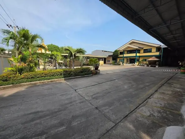 Factory Complex with Office and House for Sale or Rent near Bangpoo Estate