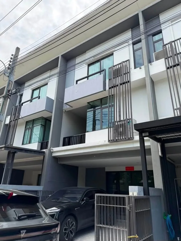 ให้เช่าทาวน์โฮม 3 ชั้น Plex Residence เกษตร-นวมินทร์ เฟอร์นิเจอร์ครบ - ภาพที่ 1 จาก 12