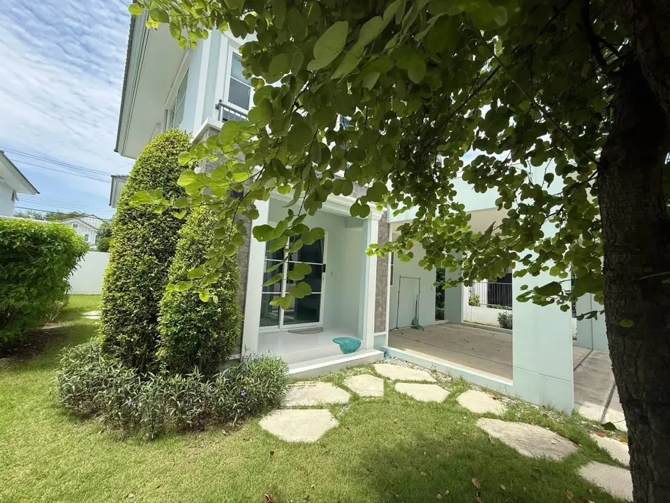 3-Bedroom Detached House for Rent at Villaggio 2 Srinakarin-Bangna - image 2 of 12