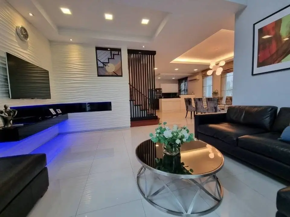 ให้เช่าบ้านเดี่ยว 2 ชั้น The Gallery House ลาดพร้าว 1 ใกล้ MRT ลาดพร้าว 5 ห้องนอน - ภาพที่ 5 จาก 12