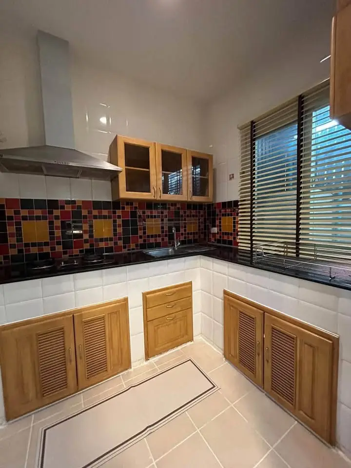 3-Storey Townhome for Rent at Baan Klang Muang S-Sense Rama 9-Lat Phrao - image 7 of 12