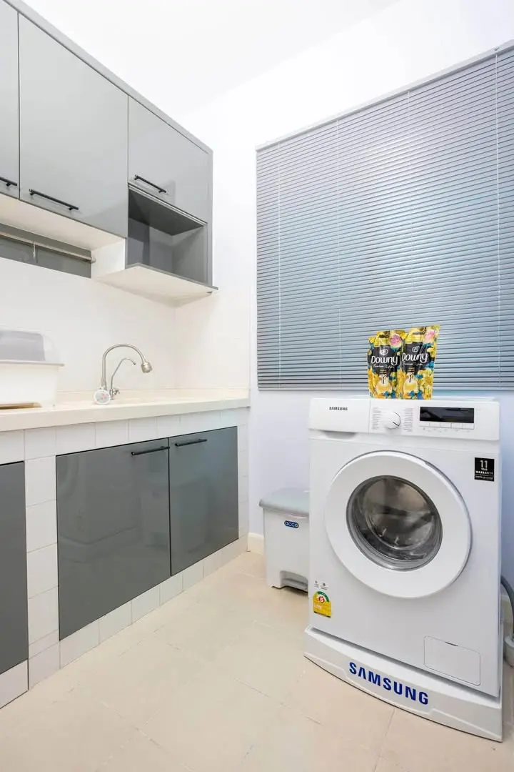 Townhome for Rent at Baan Klang Muang Lat Phrao 71, Nak Niwat 34 - image 3 of 9