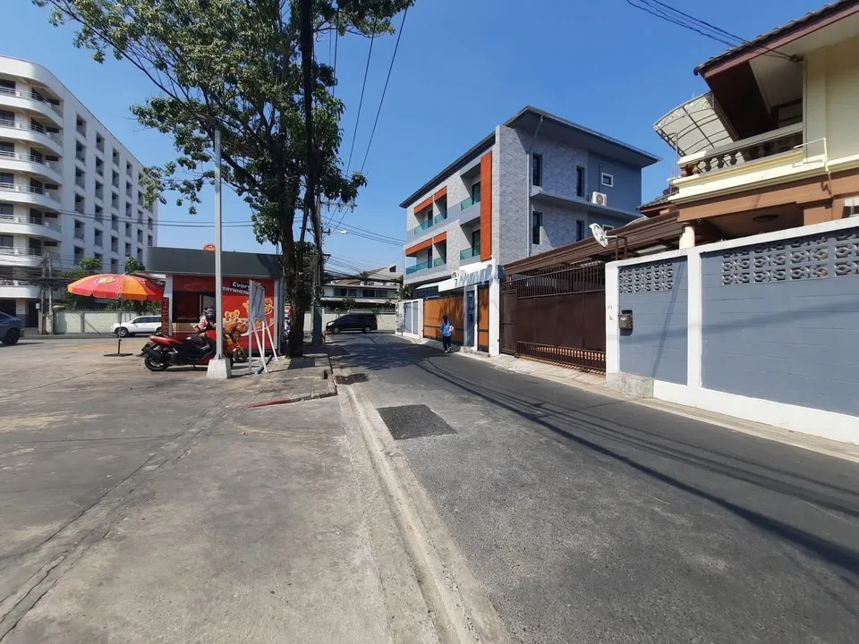 ให้เช่า Home Office อาคารสำนักงาน 3 ชั้น ห้วยขวาง – รัชดา ใกล้ MRT สุทธิสาร - ภาพที่ 3 จาก 12