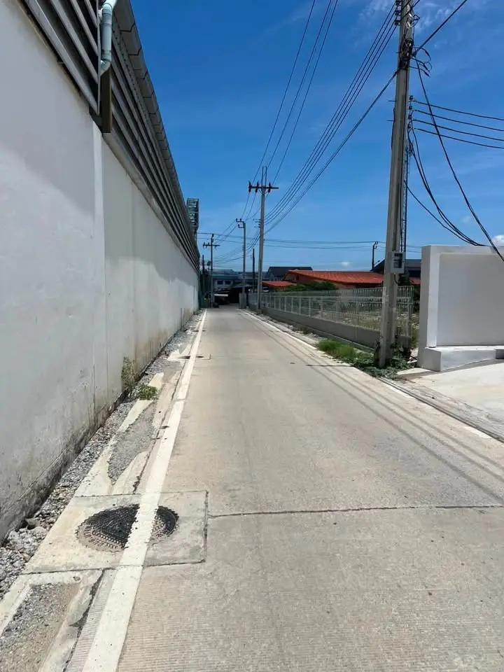 ให้เช่าโกดังสร้างใหม่ 2,200 ตร.ม. พร้อมออฟฟิศ 2 ชั้น บางพลี – แพรกษาใหม่ สมุทรปราการ - ภาพที่ 8 จาก 8