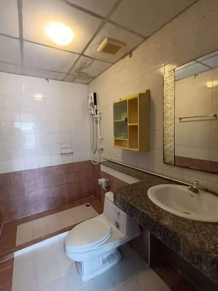 3-Storey Townhouse for Sale or Rent, Baan Klang Muang Rama 9 Soi 43 - image 10 of 12