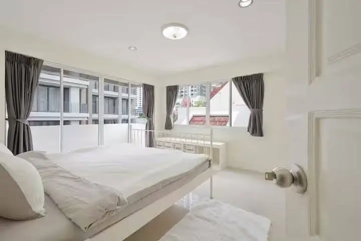 ให้เช่าบ้านเดี่ยว 4 ชั้น สุขุมวิท 31 ใกล้ BTS พร้อมพงษ์ 5 ห้องนอน 350–400 ตร.ม. - ภาพที่ 11 จาก 12