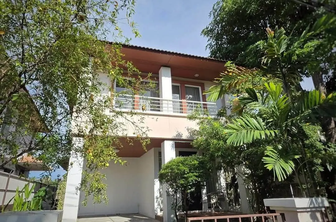 ให้เช่าบ้านเดี่ยว 2 ชั้น Bangkok Villa เลียบด่วนลาดพร้าว 240 ตร.ม. - ภาพที่ 1 จาก 11