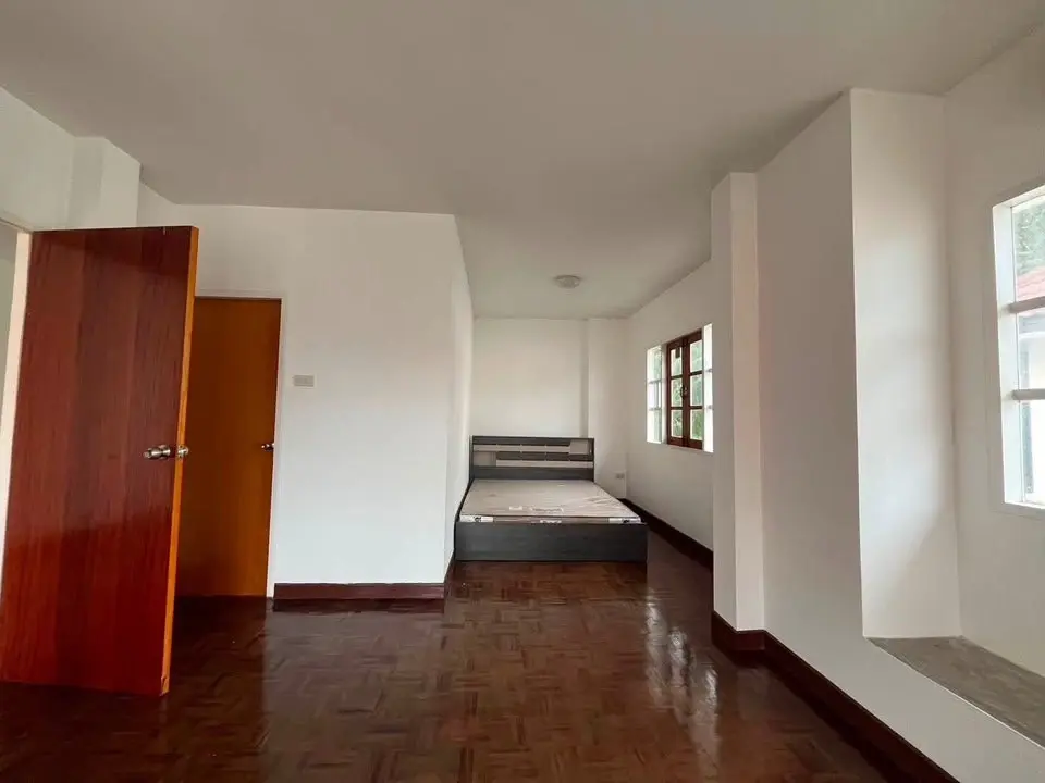 2-Storey Detached House for Sale, 64.5 sq wah, Lapawan 10, Chaiyaphruek - Bang Phlap, Nonthaburi - image 7 of 10