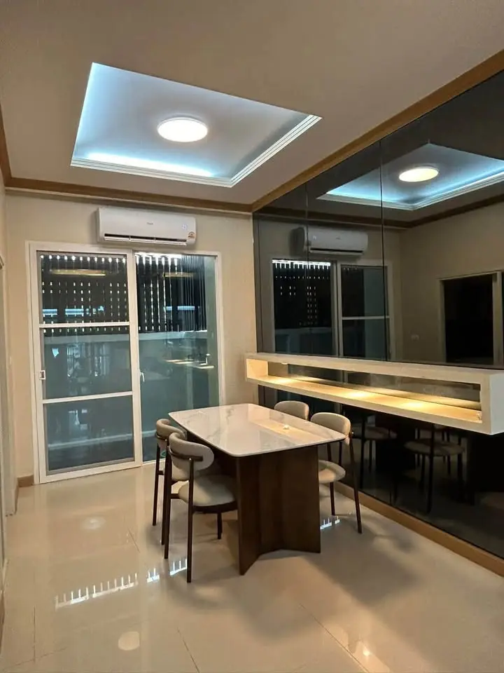 3-Storey Townhome for Rent at Baan Klang Muang S-Sense Rama 9-Lat Phrao - image 5 of 12