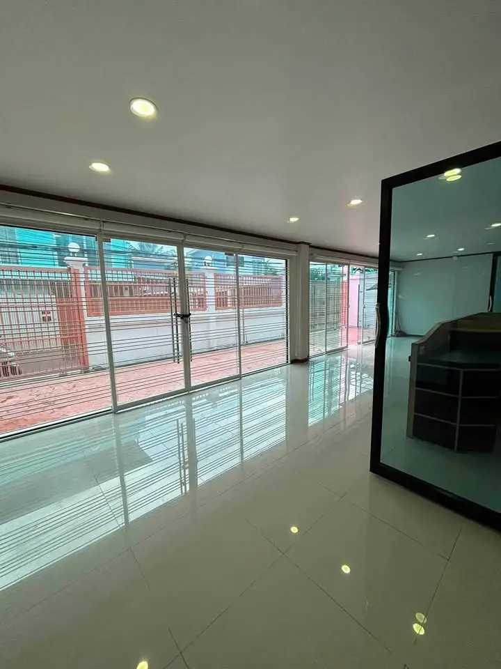 Modern Luxury Office Buildings for Sale or Rent, Lat Phrao 101 - image 7 of 12