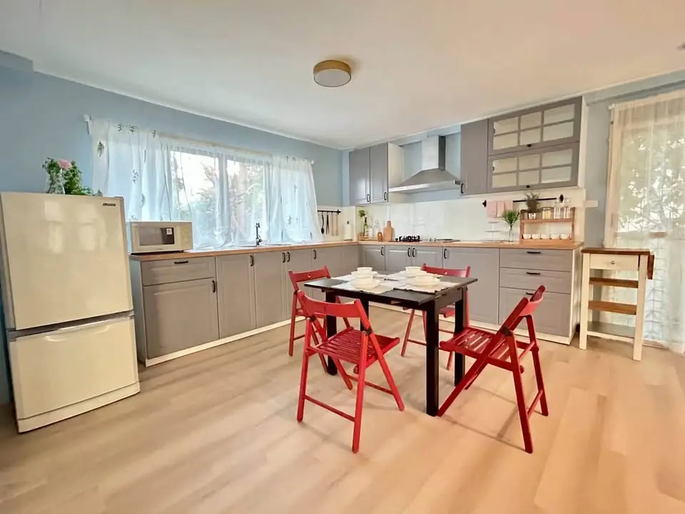 Pet-Friendly Detached House for Rent at Soi Phueng Mi 1, Bang Chak, 300 sqm - image 12 of 12