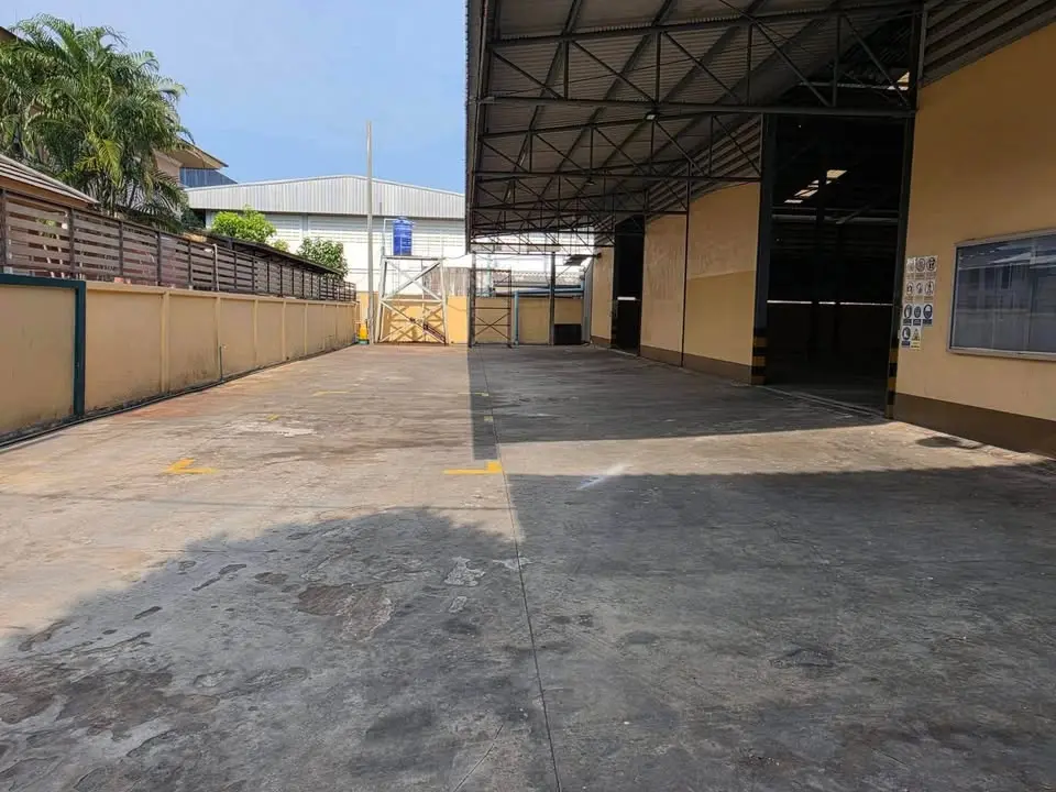 Factory Complex with Office and House for Sale or Rent near Bangpoo Estate - image 12 of 12