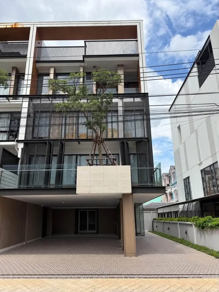 5-Storey Townhome Home Office for Rent at The Element Rama 9, 560 sqm