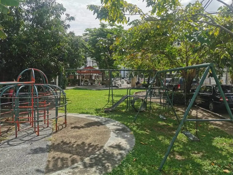 3-Storey Townhouse for Sale or Rent, Baan Klang Muang Rama 9 Soi 43 - image 7 of 12