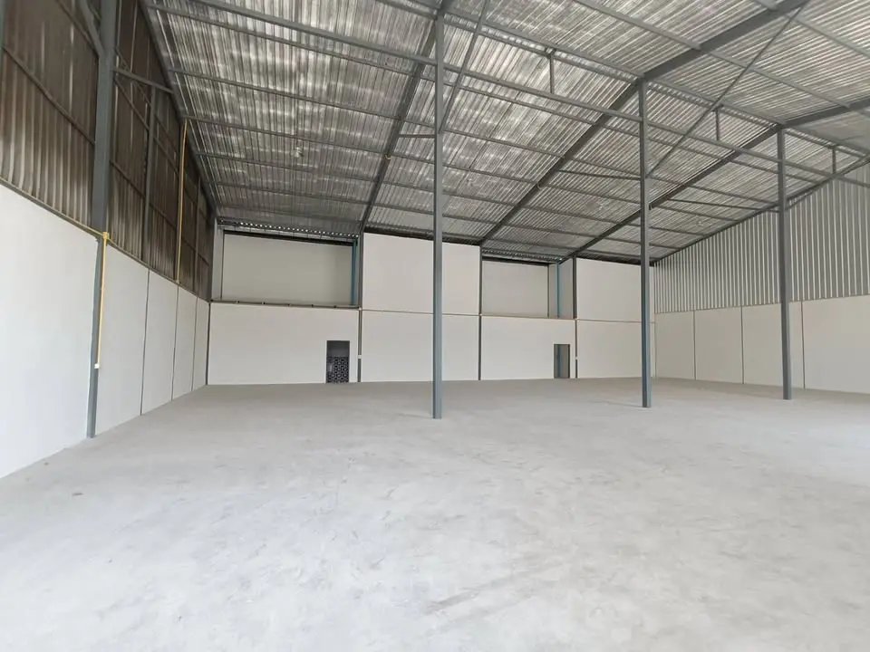 Warehouse Units for Rent in Lam Luk Ka Khlong 5, with Mezzanine Office Options - image 7 of 11