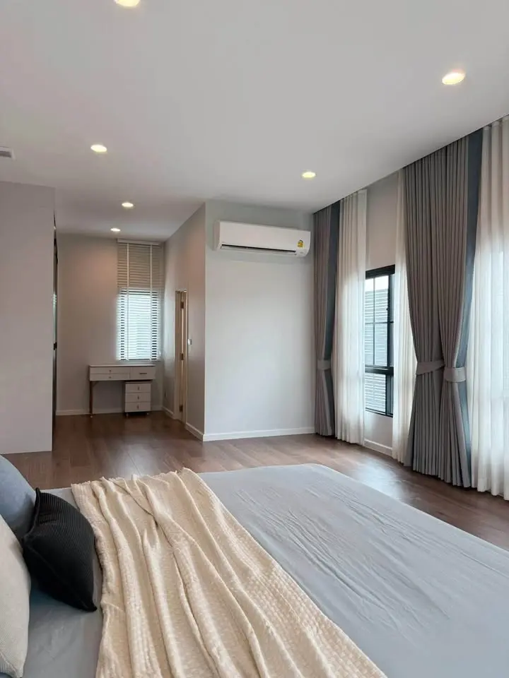 ให้เช่าบ้านเดี่ยวหลังมุม เศรษฐสิริ เสรีไทย 250 ตร.ม. - ภาพที่ 5 จาก 12