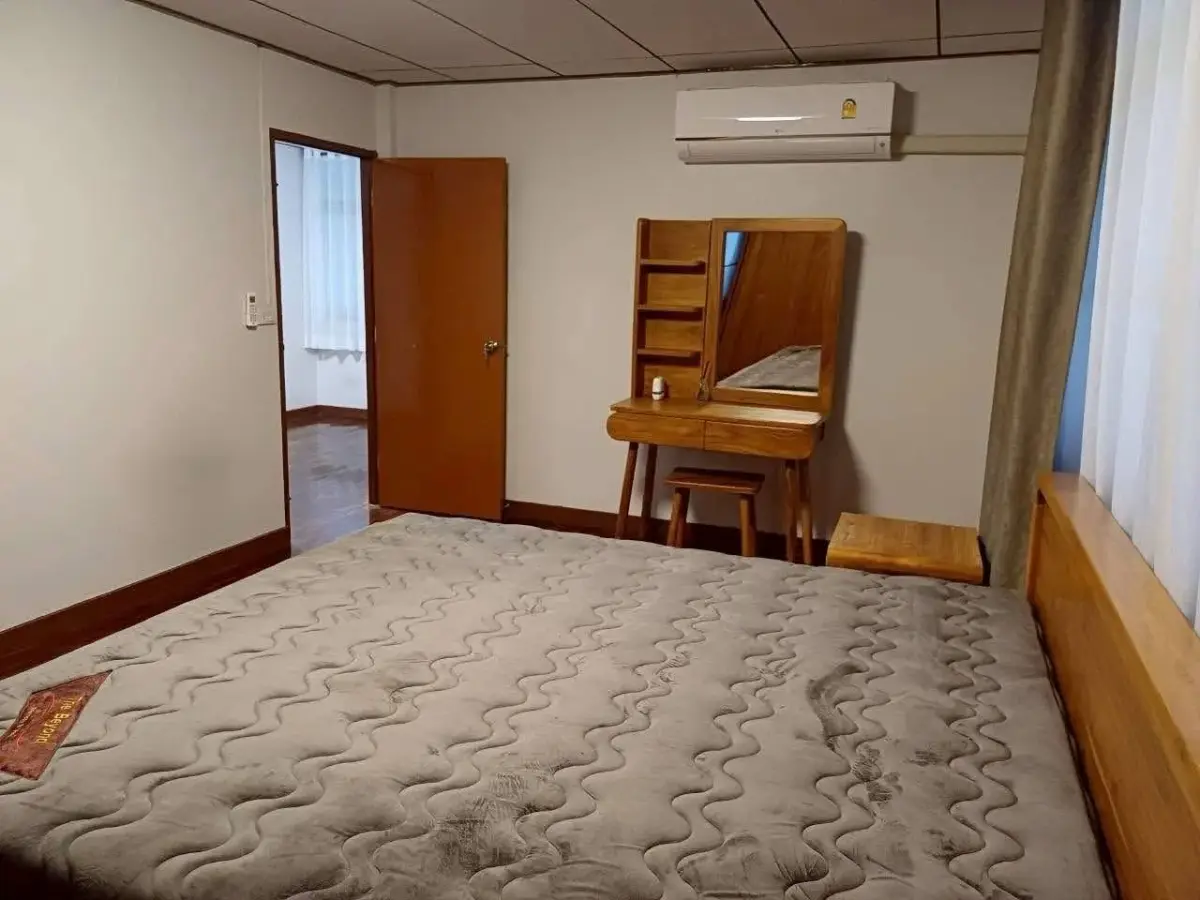 Detached House for Rent in Sukhumvit 101/1, Soi Wachiratham Sathit 57, Phra Khanong - image 4 of 10