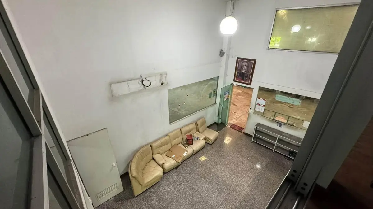 Warehouse for Rent on Thepharak Road, Two Options from 1,925 to 3,100 sqm - image 8 of 11