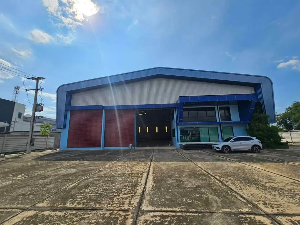 1,800 sqm Warehouse for Rent on Kanchanaphisek Ring Road, Lat Lum Kaeo - image 6 of 11