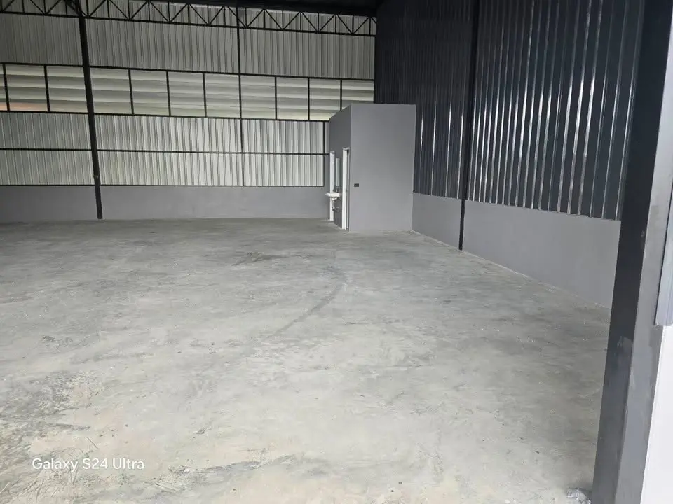 仓库出租 215 平方米 Kanchanaphisek 25巷,Saphan Sung 区 - 第 4 张,共 9 张