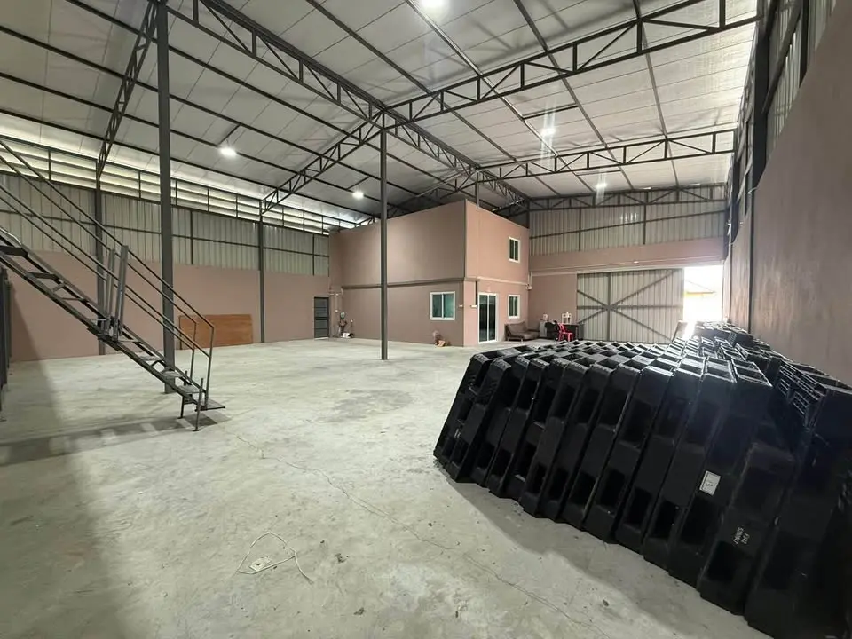 Warehouse with Offices and Accommodation for Rent in Soi Lam Pho, Bang Bua Thong - image 2 of 12