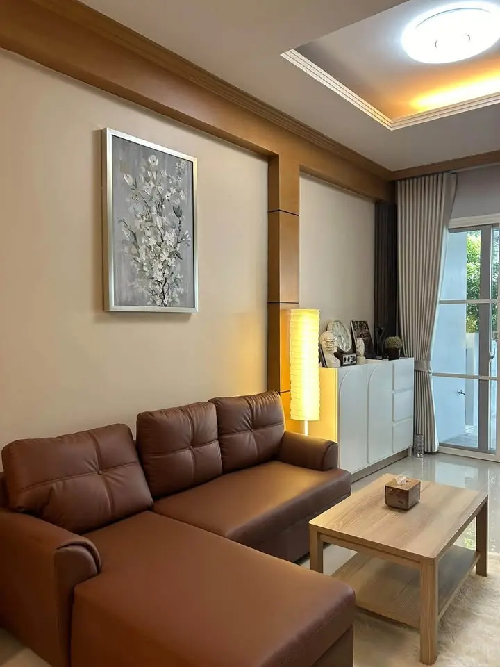 3-Storey Townhome for Rent at Baan Klang Muang S-Sense Rama 9-Lat Phrao - image 3 of 12