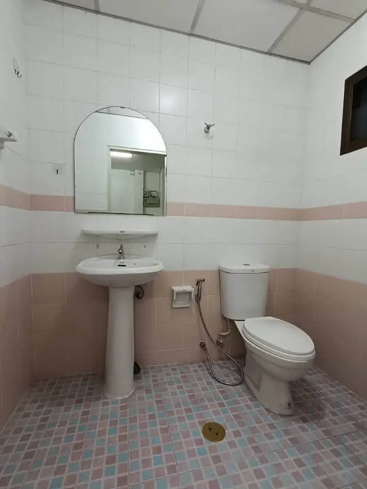3-Storey Townhouse for Sale or Rent, Baan Klang Muang Rama 9 Soi 43 - image 4 of 12