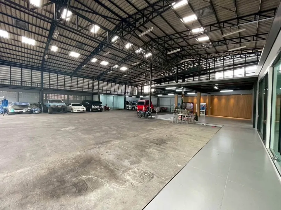 Premium Newly Renovated Warehouse for Rent with 2-Storey Office, Ratchaphruek – Suan Phak Soi 5 - image 8 of 12