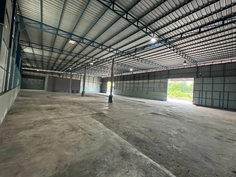 1,000 sqm Warehouse with Offices for Rent, Khlong 7, Khlong Luang, Pathum Thani - image 3 of 7