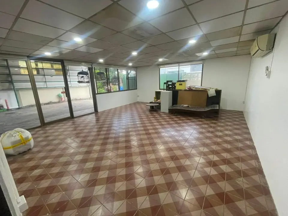 Warehouse with Office for Rent, Soi On Nut 61, Prawet, Bangkok - image 7 of 12