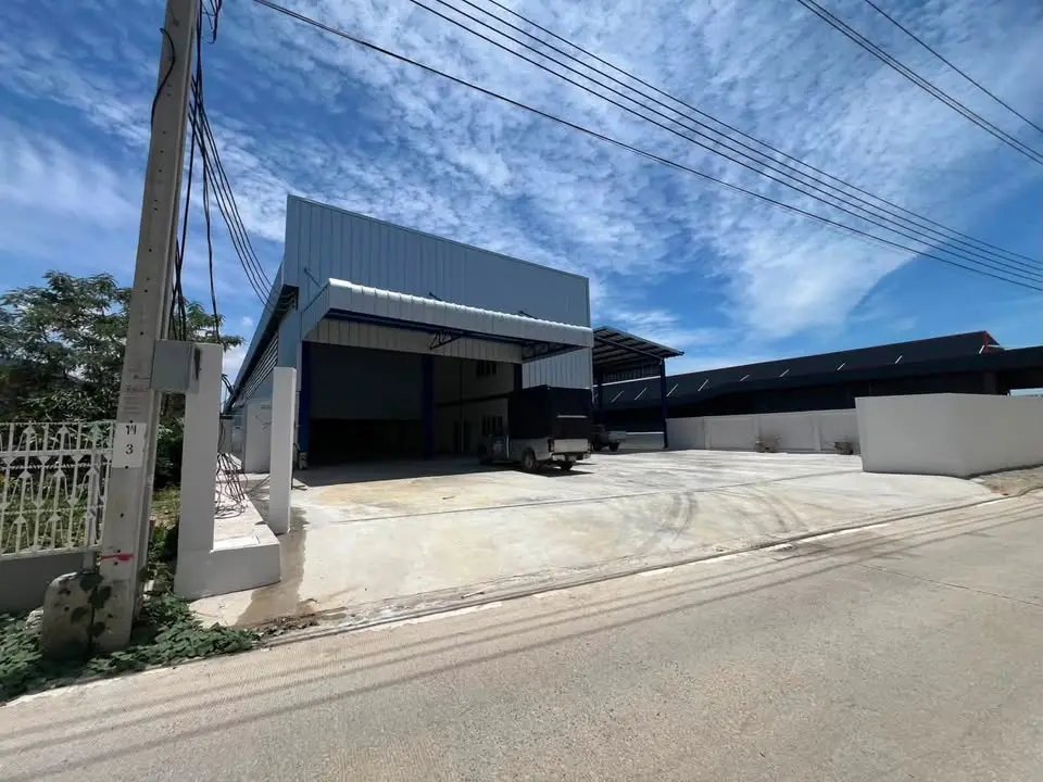 ให้เช่าโกดังสร้างใหม่ 2,200 ตร.ม. พร้อมออฟฟิศ 2 ชั้น บางพลี – แพรกษาใหม่ สมุทรปราการ - ภาพที่ 3 จาก 8