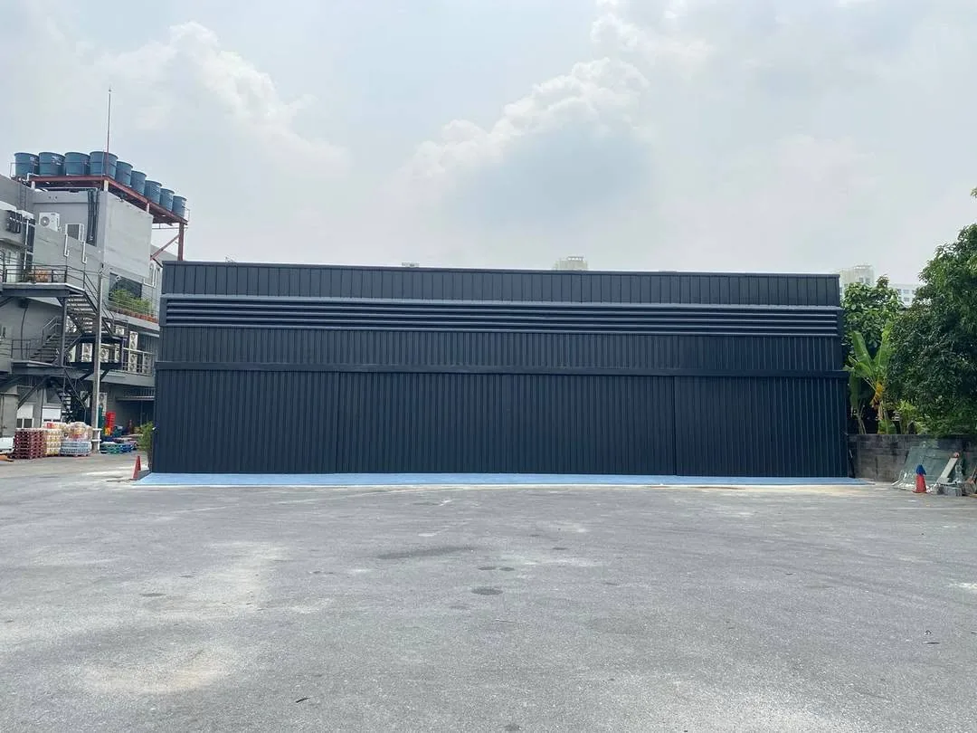 Warehouse / Parking Yard for Rent in Soi Chokchai 4 – 180 sq.m. | 55,000 THB/Month - image 4 of 7